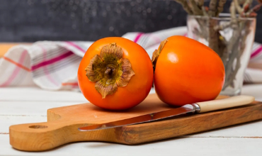 20 مورد از مهم ترین خواص و مضرات خرمالو + نکات مصرف و هشدارها